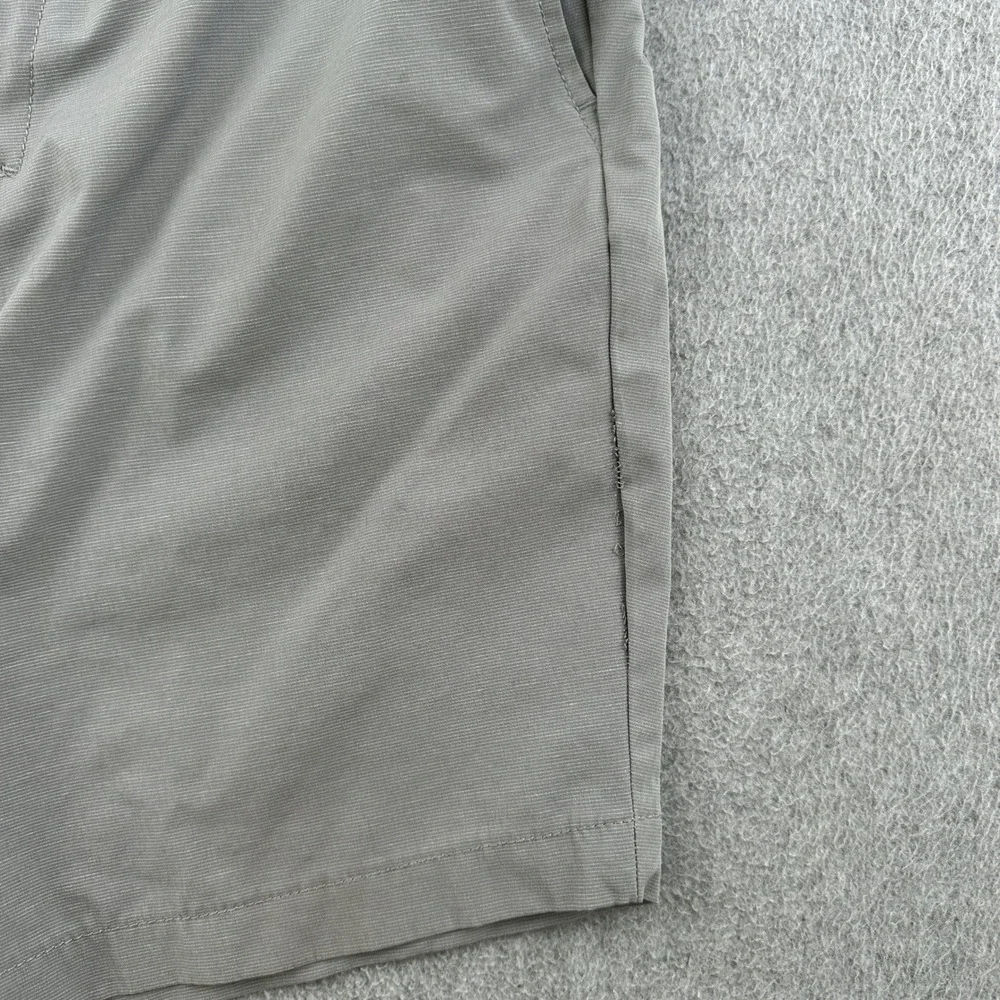 Banana Republic Shorts Mens 34 Gray Core Temp Performance Chino